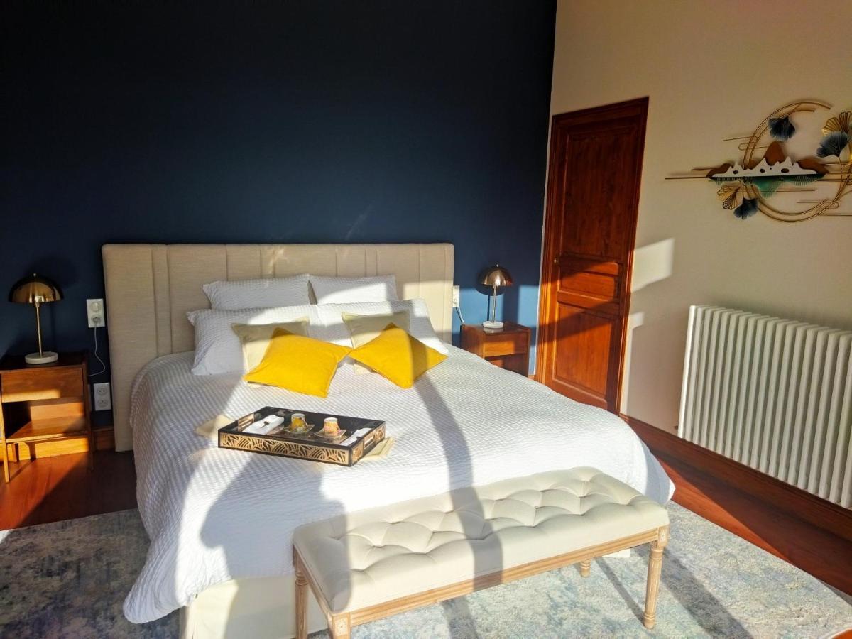 Domaine De La Tisnere Bed & Breakfast Gelos Bagian luar foto