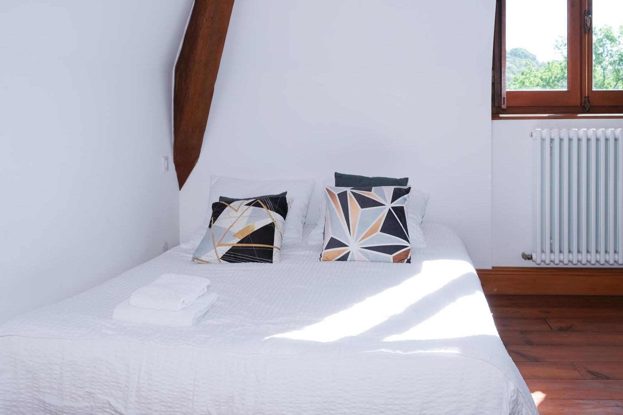 Domaine De La Tisnere Bed & Breakfast Gelos Ruang foto